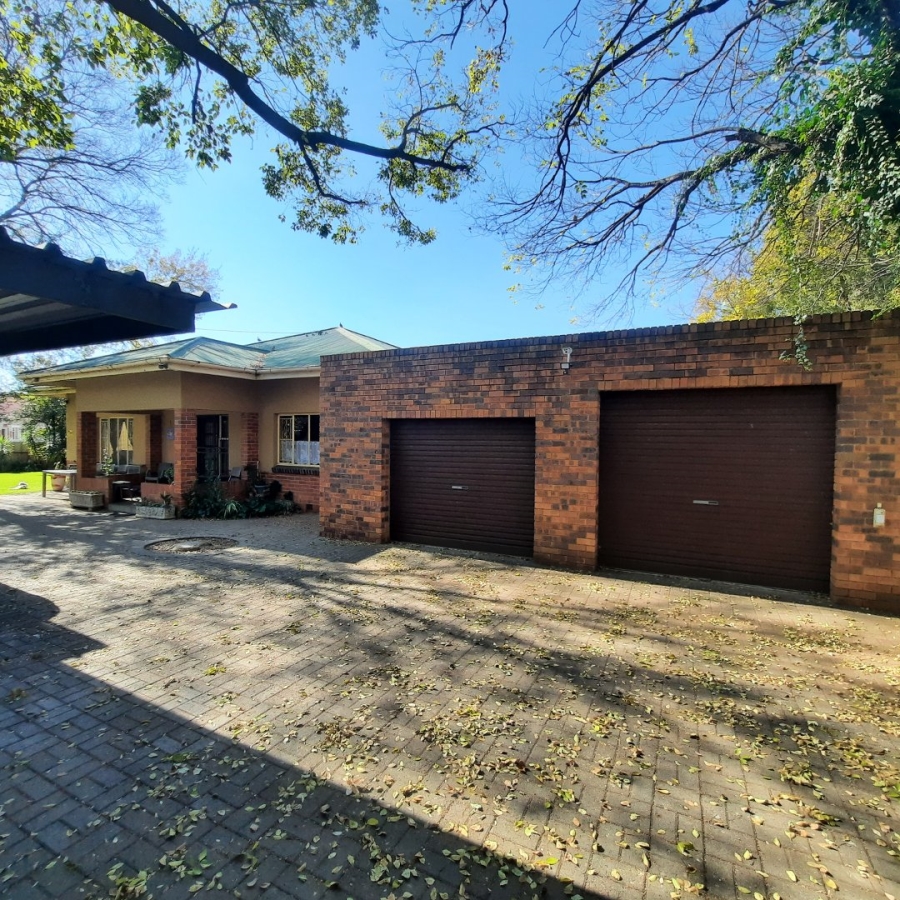 4 Bedroom Property for Sale in Park West Free State